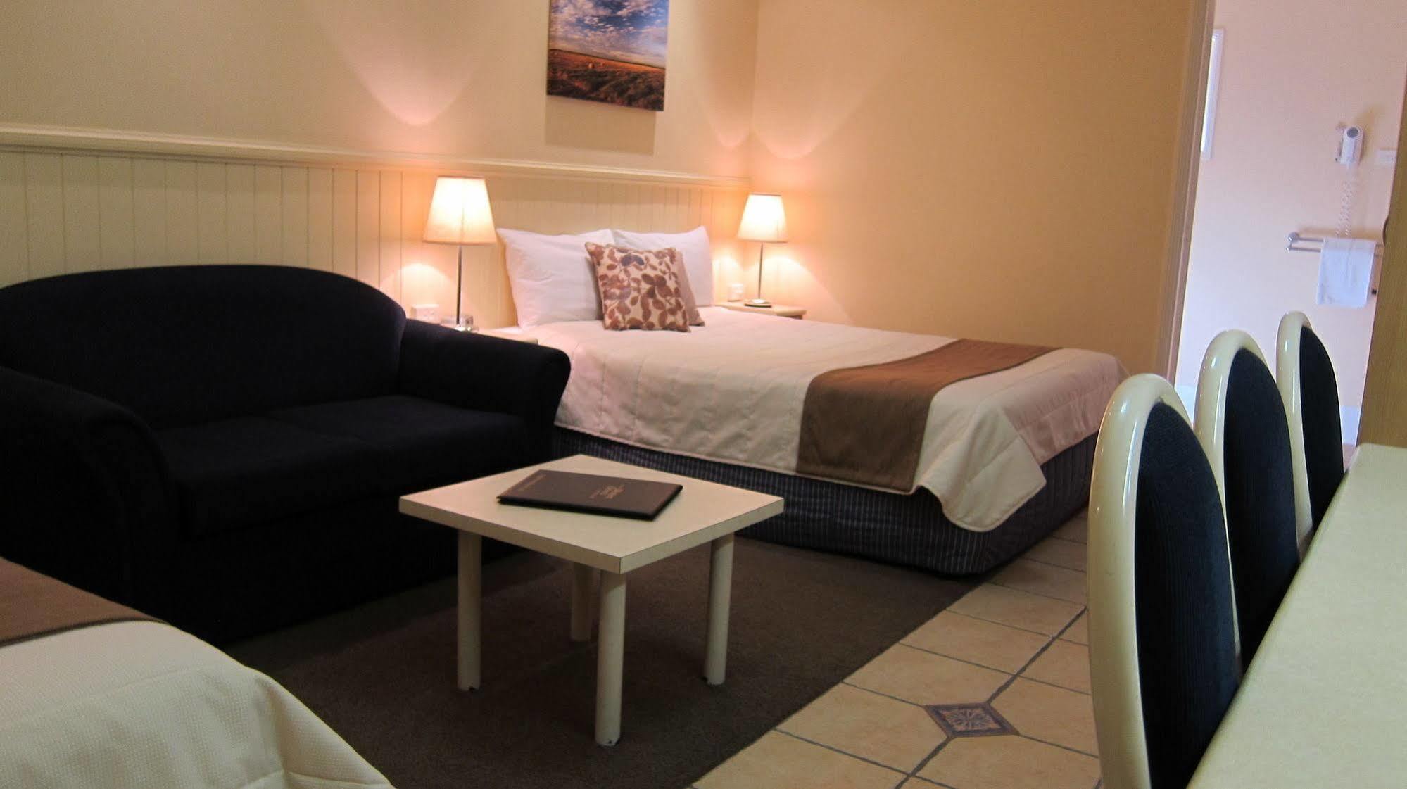 Dalby Mid Town Motor Inn Εξωτερικό φωτογραφία